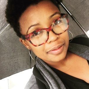 Meet your Posher, Tenea